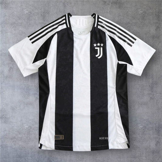 24-25 season Juventus home - Player version