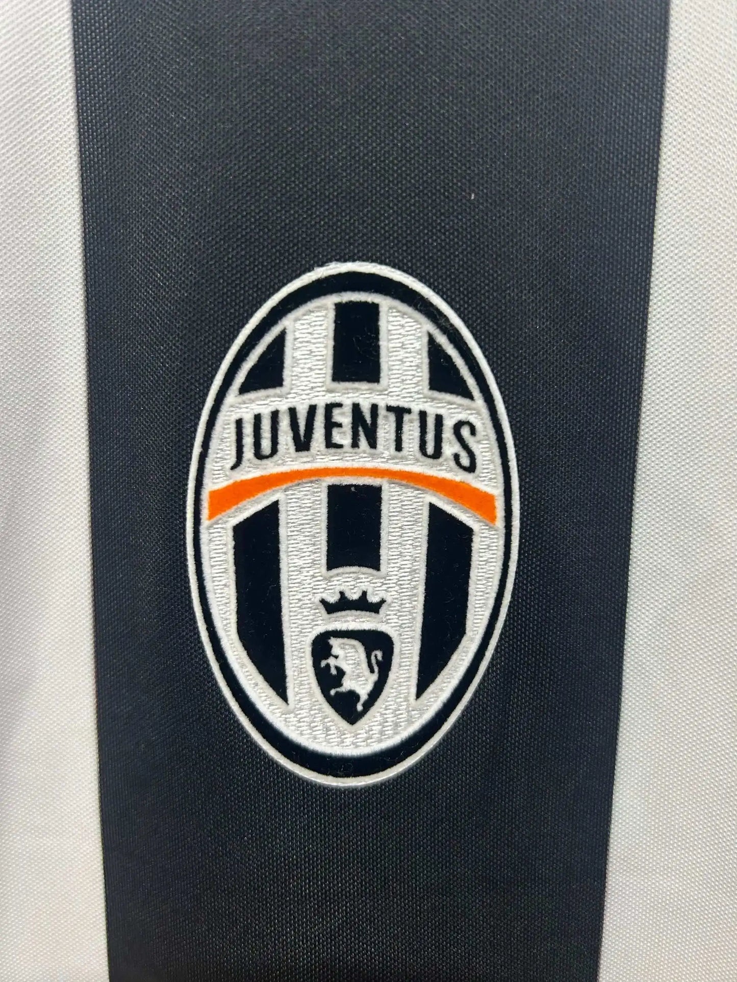 04-05 season Juventus Home Retro - Fan version